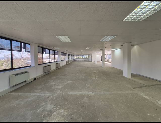395M² OFFICE TO LET IN WOODMEAD